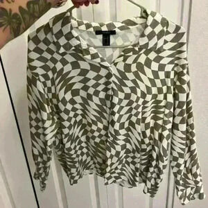 Foreve 21 button and shorts two-piece  Set